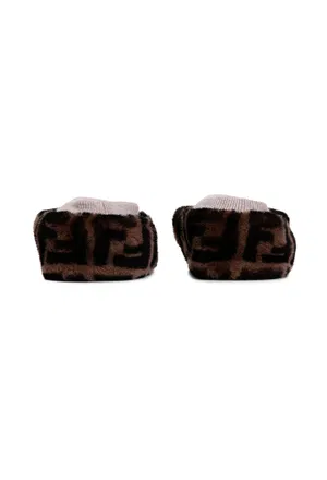 Пінетки Fendi BUR090 122/93p в Україні