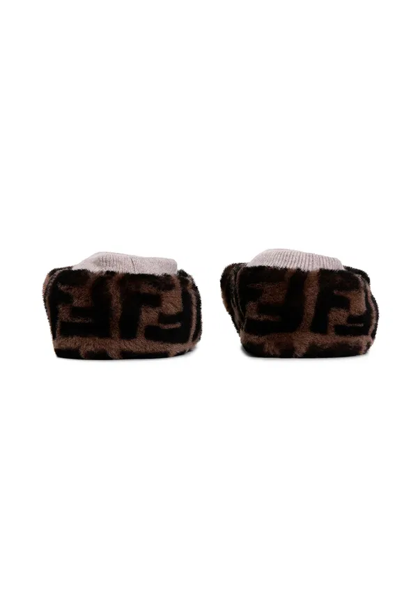 Пінетки Fendi BUR090 122/93p в Україні