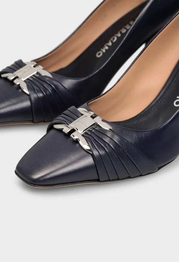 Шкіряні туфлі TILLYA 70 FERRAGAMO 01L959 226/0AQ в Україні