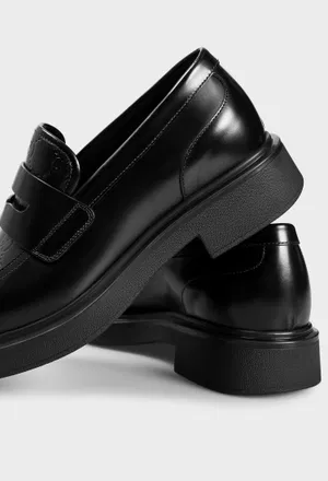 Шкіряні лофери ARTIC CALF  Gucci 840267 225/0C2 оригінал