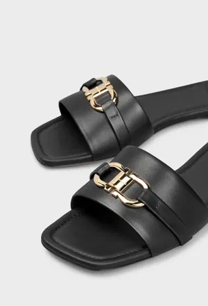 Шкіряні шльопанці LEAH FERRAGAMO 01G997 126/0A2 оригінал
