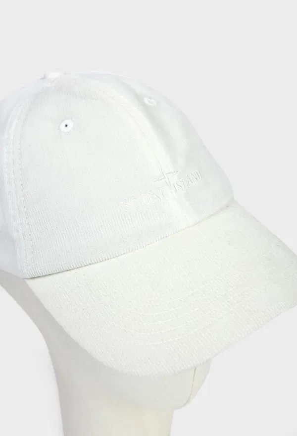 Чоловіча кепка кольору слонової кістки Stone Island 9100005S0144 225/9AE оригінал