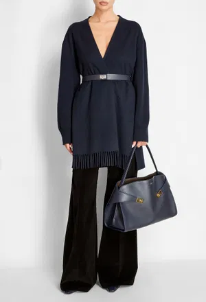 Шерстяная накидка FERRAGAMO 13I069 126/9HQ Цена