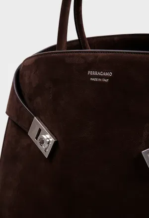 Сумка из нубука HUG FERRAGAMO 241666 225/0EW фото