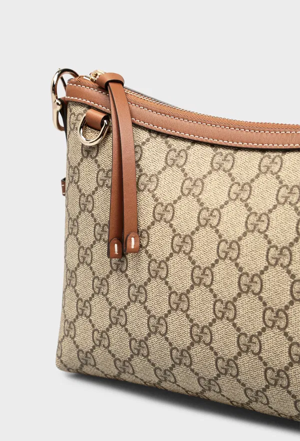 Сумка GG EMBLEM Gucci 847449 126/0F3 фото