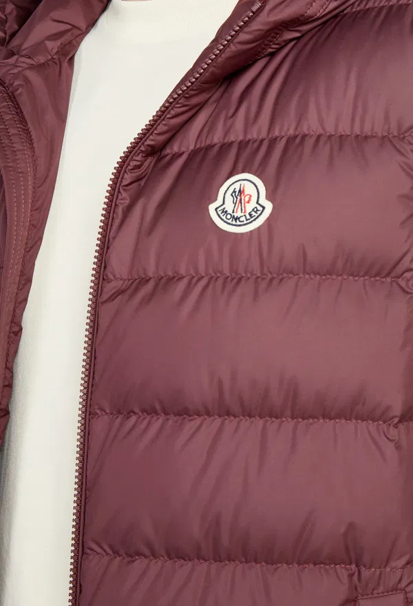 Жилетка Moncler L10911A00019 126/9G5 фото