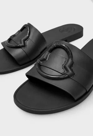 Шлепанцы Moncler K109B4C00040 125/1G2 в Украине