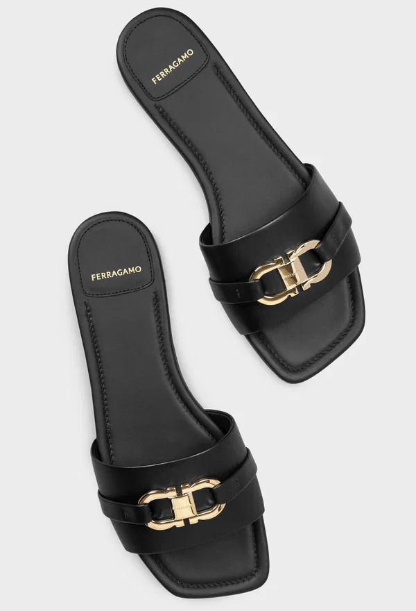 Шкіряні шльопанці LEAH FERRAGAMO 01G997 126/0A2 в Україні