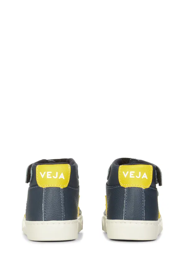 Шкіряні кеди Veja 050344 223/0Qc в Україні