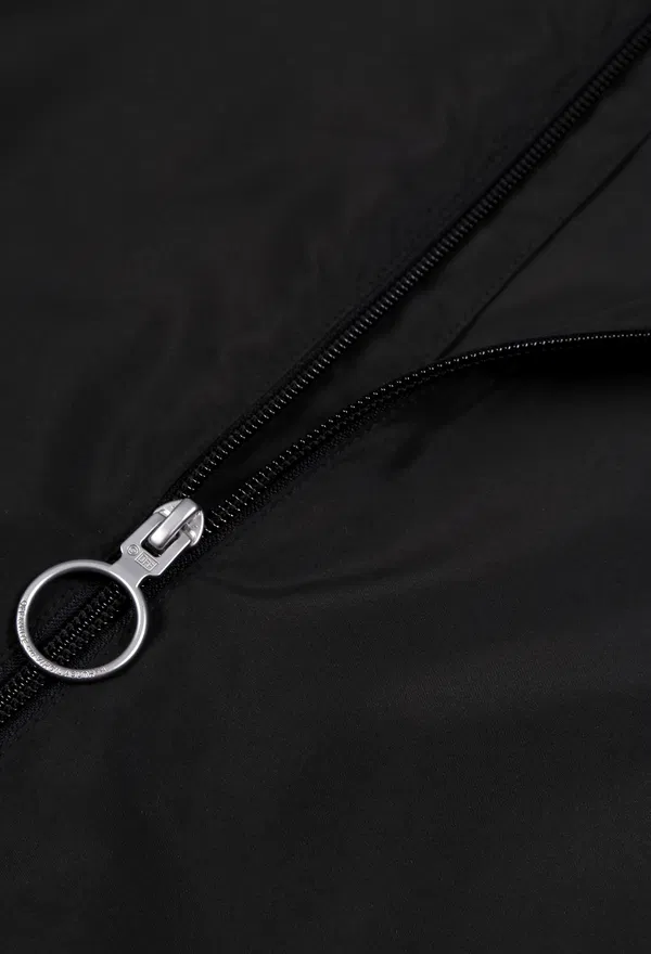 Ветровка Off-White OBEB23 123/92c в Украине