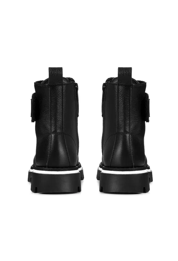 Шкіряні черевики MSGM 9187   221/02c в Україні