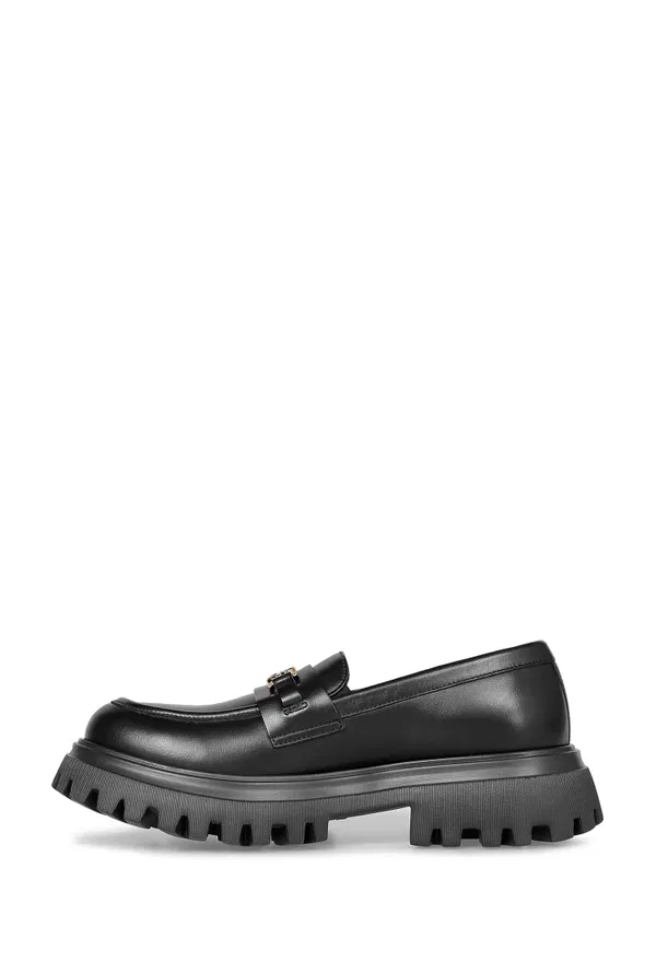 Кожаные лоферы Dolce & Gabbana D11351 225/02 Цена