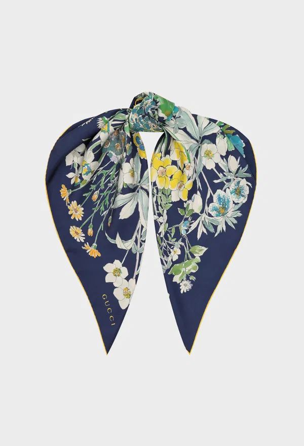 Шелковый платок Gucci 831598 126/9CQ Купить