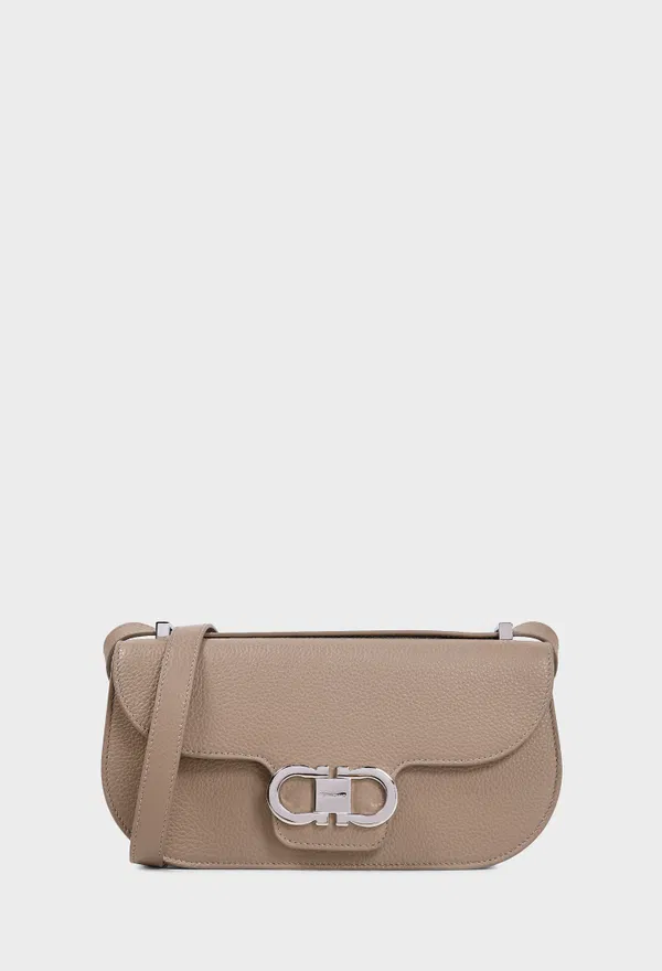 Кожаная сумка GANCINI EAST-WEST CROSSBODY  FERRAGAMO 21A073 226/0A6 Купить
