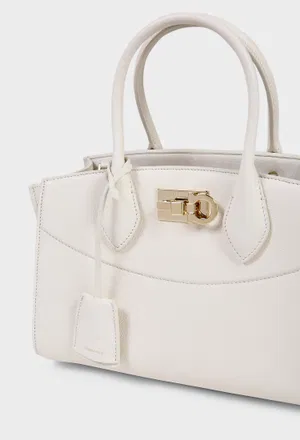 Кожаная сумка STUDIO SOFT BAG FERRAGAMO 21A112 226/0AE фото