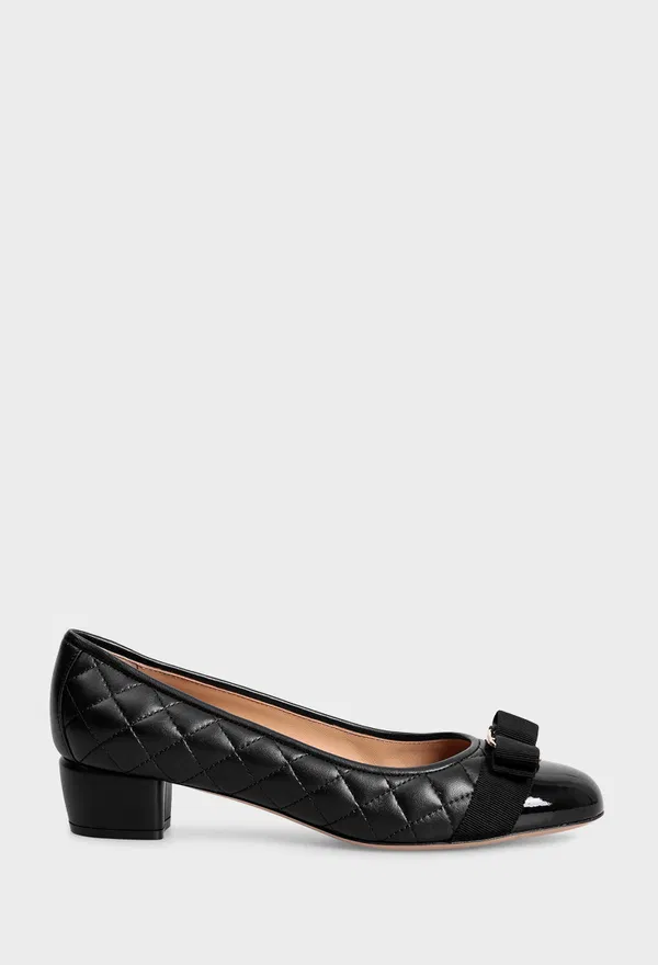 Кожаные туфли VARA FERRAGAMO 01M832 224/0A2 Купить