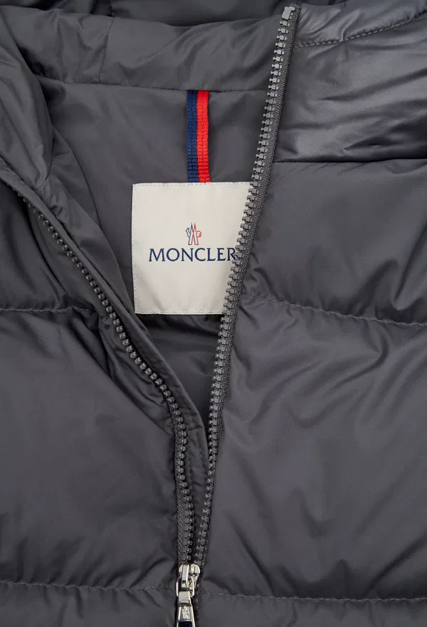 Детская пуховая куртка Moncler 541A06 226/9X в Украине
