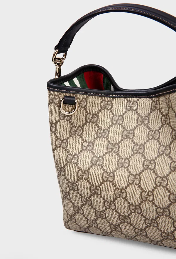 Шкіряна сумка GG EMBLEM Gucci 815118 126/0FW фото