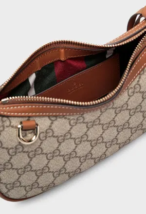 Сумка GG EMBLEM SMALL SHOULDER Gucci 847447 226/0F3 оригинал