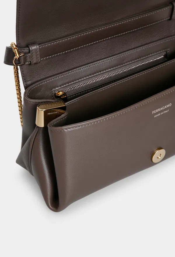 Кожаная сумка  FRONT FLAP FERRAGAMO 219795 225/0A7 оригинал