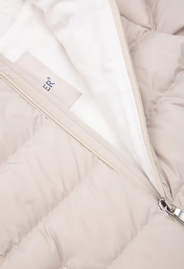 Пухова куртка Moncler 1A0007 225/96 в Україні