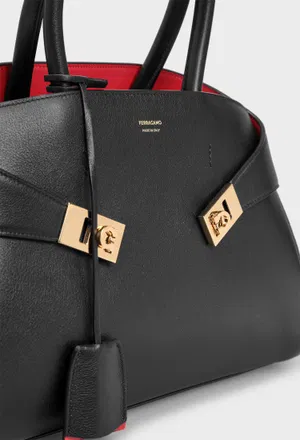 Шкіряна сумка HUG FERRAGAMO 215608 226/0A2 оригінал