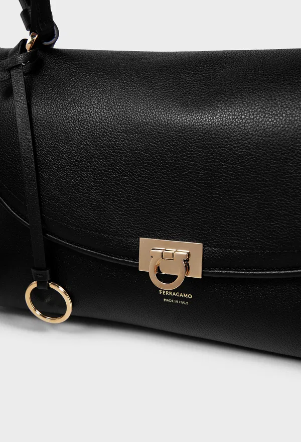 Кожаная сумка SOFIA FERRAGAMO 21A869 226/0A2 фото