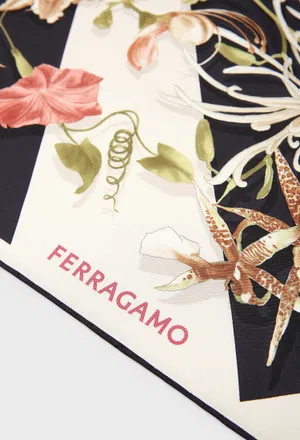 Шелковый платок FERRAGAMO 310225 126/9C2 в Украине