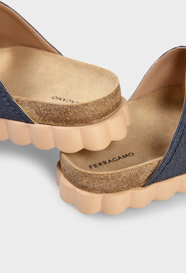 Шльопанці KAPALUA D FERRAGAMO 01L361 126/9AQ оригінал