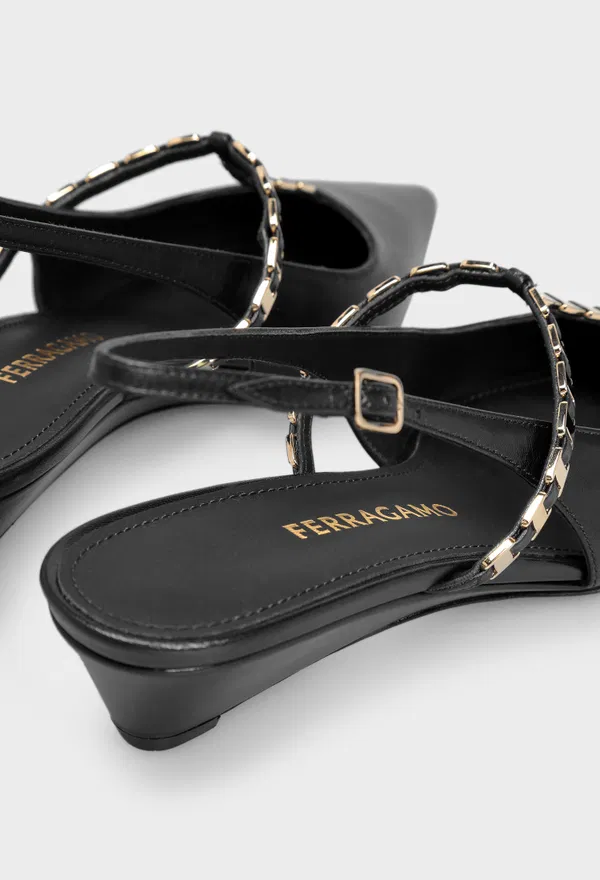 Шкіряні слінгбеки CHER FERRAGAMO 01L994 226/0A2 оригінал