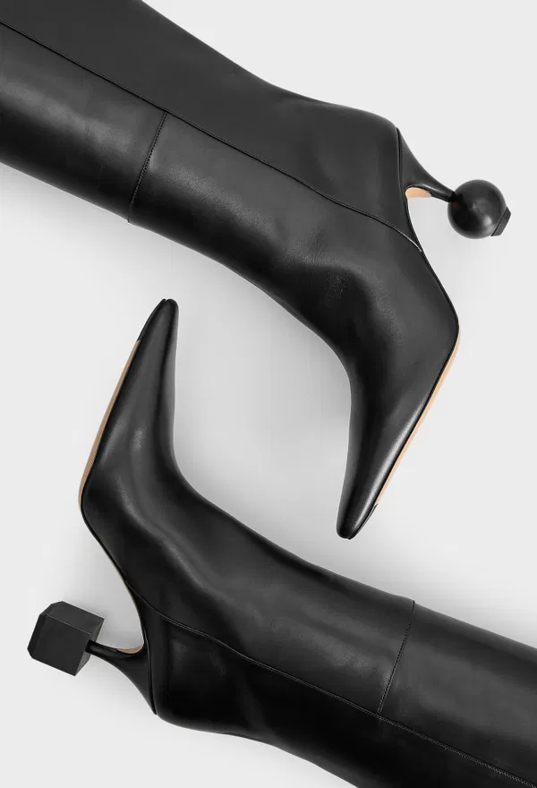 Кожаные сапоги Jacquemus 24H243FO150 224/0A2 в Украине