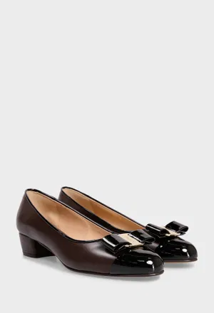 Шкіряні туфлі VARA PUMP FERRAGAMO 01K544 225/0AW Ціна