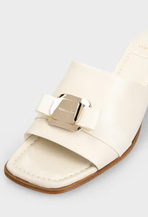 Шкіряні мюлі VILNA 41 FERRAGAMO 01H344 125/0AE в Україні