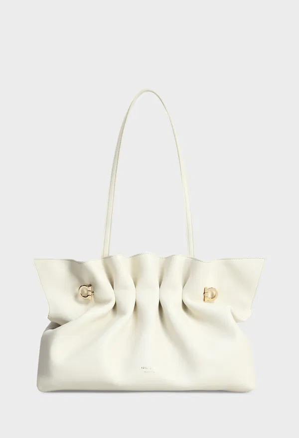 Кожаная сумка SOFT FERRAGAMO 219960 126/0AE Купить