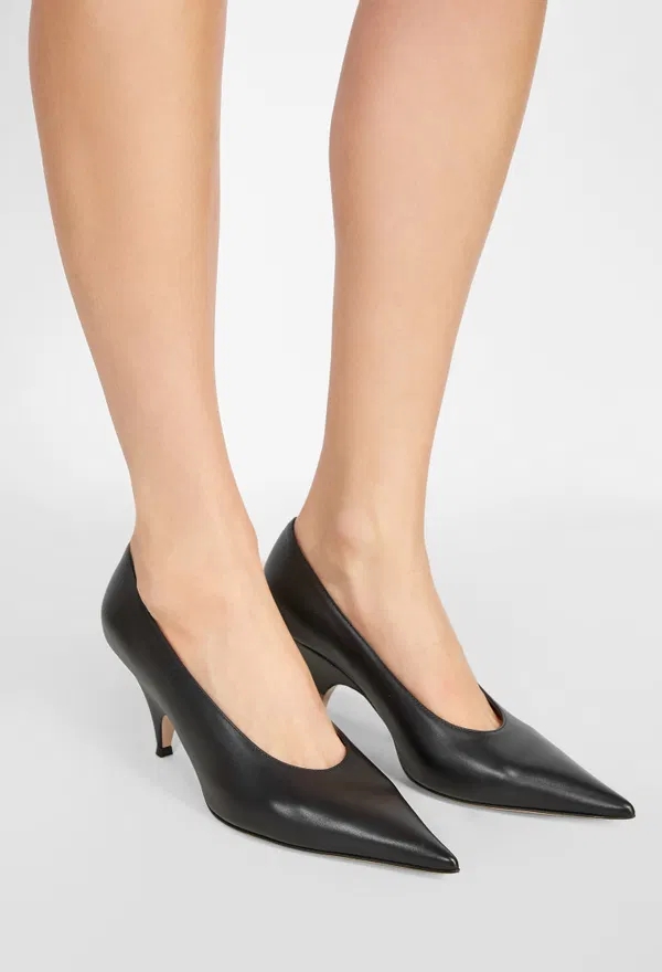 Чорні шкіряні човники SOFIA PUMP Gianvito Rossi G22375 226/0A2 фото