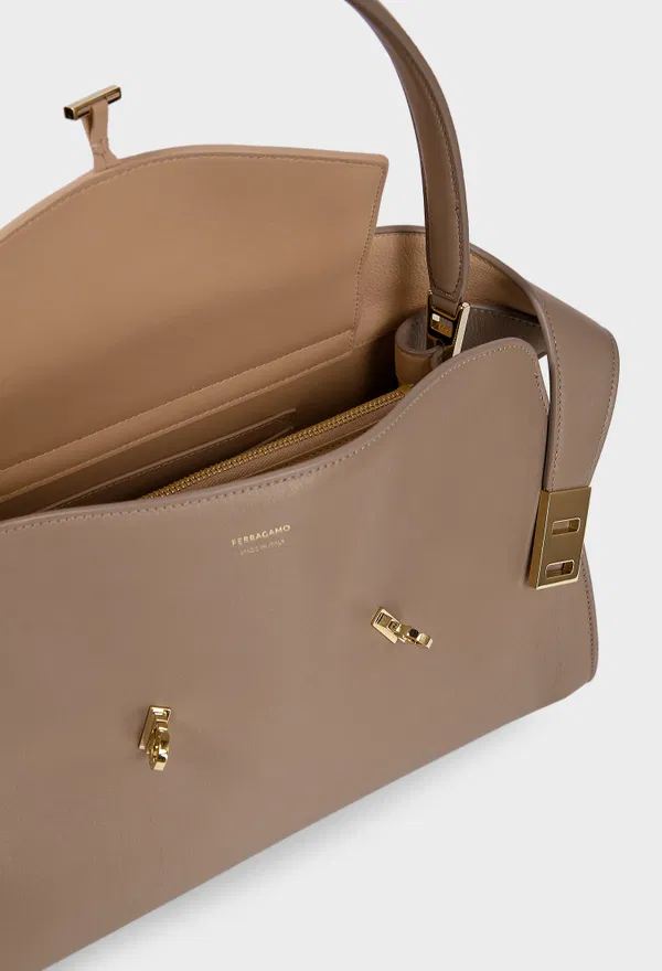 Кожаная сумка HUG SOFT FERRAGAMO 219816 226/0A6 оригинал