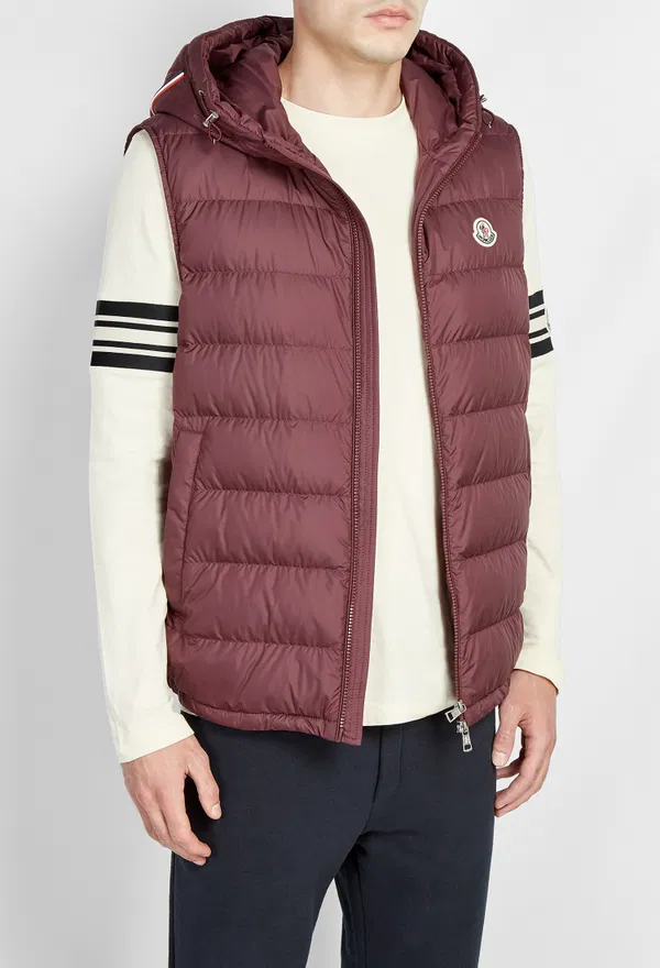 Жилетка Moncler L10911A00019 126/9G5 оригінал