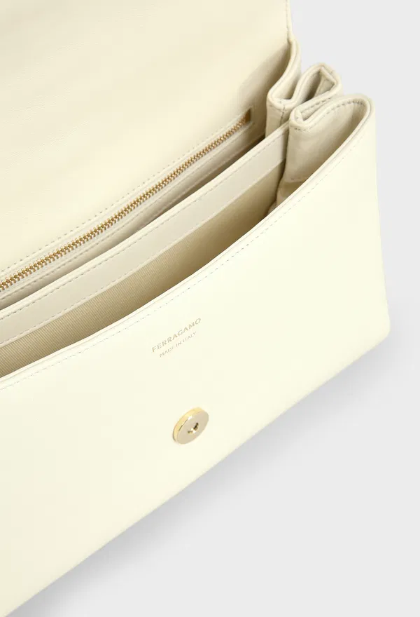 Кожаная сумка NORTH-SOUTH FERRAGAMO 21A471 126/0AE оригинал
