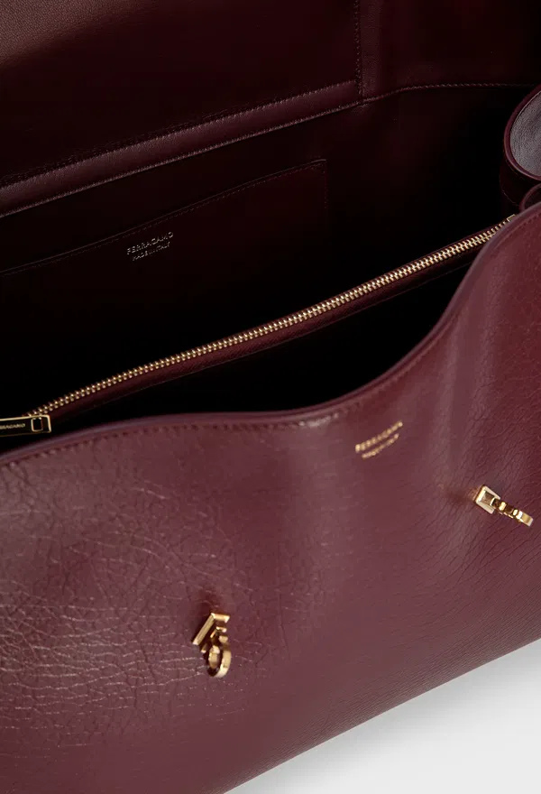 Кожаная сумка HUG FERRAGAMO 219939 225/0AF в Украине