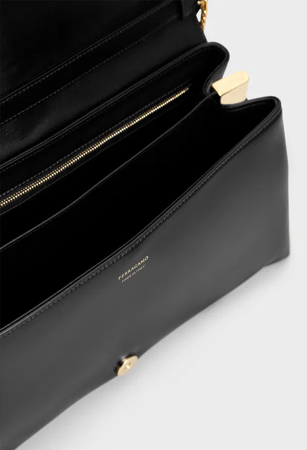 Кожаная сумка FERRAGAMO 219806 224/0A2 оригинал