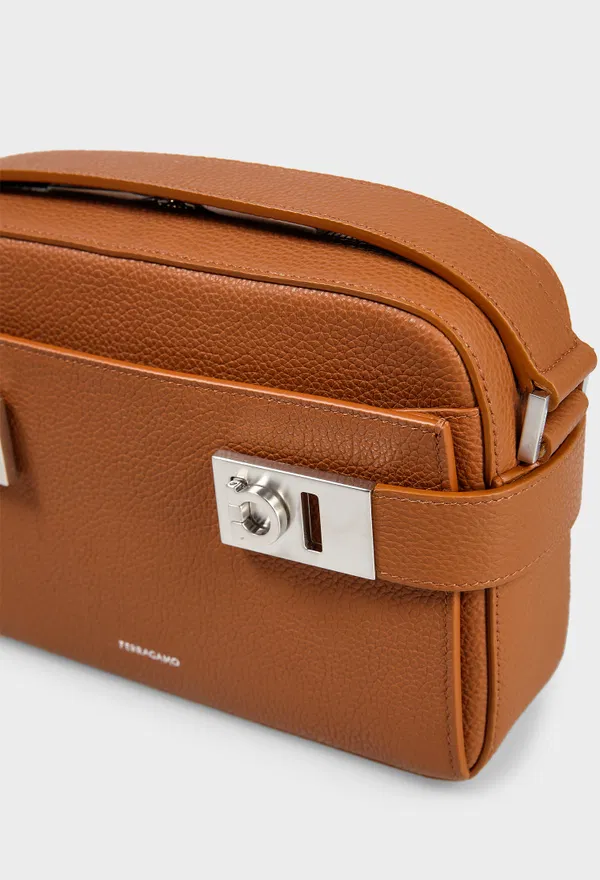 Шкіряна сумка HUG FERRAGAMO 241304 126/0AT фото