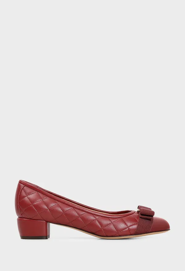 Кожаные лодочки QUILTED VARA FERRAGAMO 01M832 125/0A5 Купить