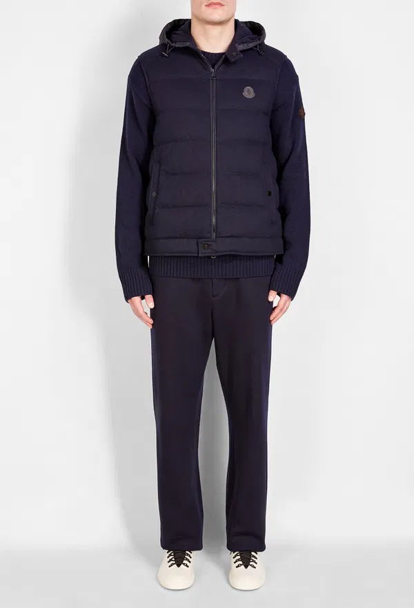Жилет Moncler J20911A00173 224/9HQ Купить