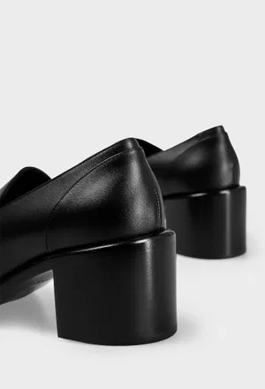 Кожаные лоферы HORSEBIT Gucci 835820 225/0A2 оригинал