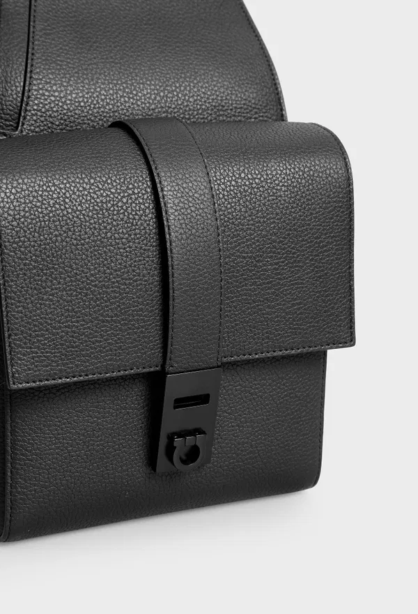Шкіряна сумка ASYMMETRIC FERRAGAMO 241351 224/0A2 фото