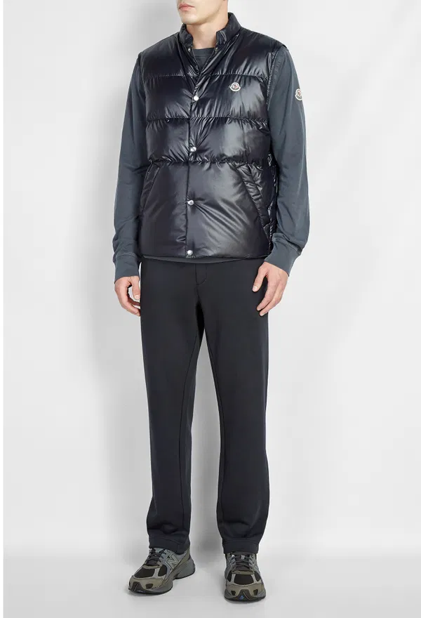 Жилетка Moncler L10911A00143 126/9GQ Купить