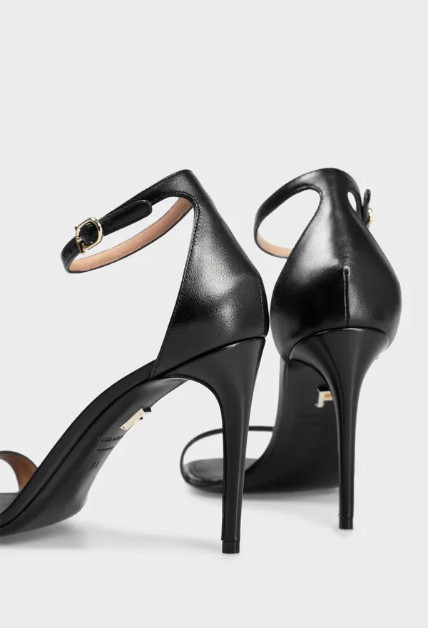 Кожаные босоножки FERRAGAMO 01L325 126/0A2 оригинал