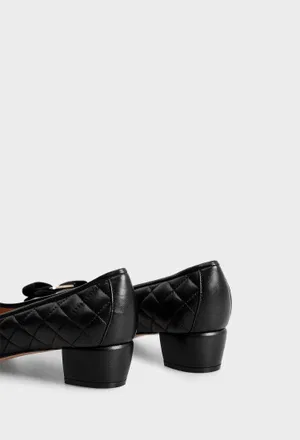 Кожаные туфли VARA FERRAGAMO 01M832 224/0A2 в Украине