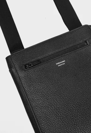 Кожаная сумка FIRENZE CROSSBODY FERRAGAMO 240131 226/0A2 в Украине