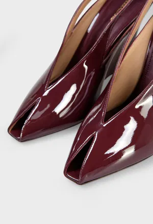 Кожаные лакированные слингбэки ARCADIA  FERRAGAMO 01K873 225/0BF в Украине